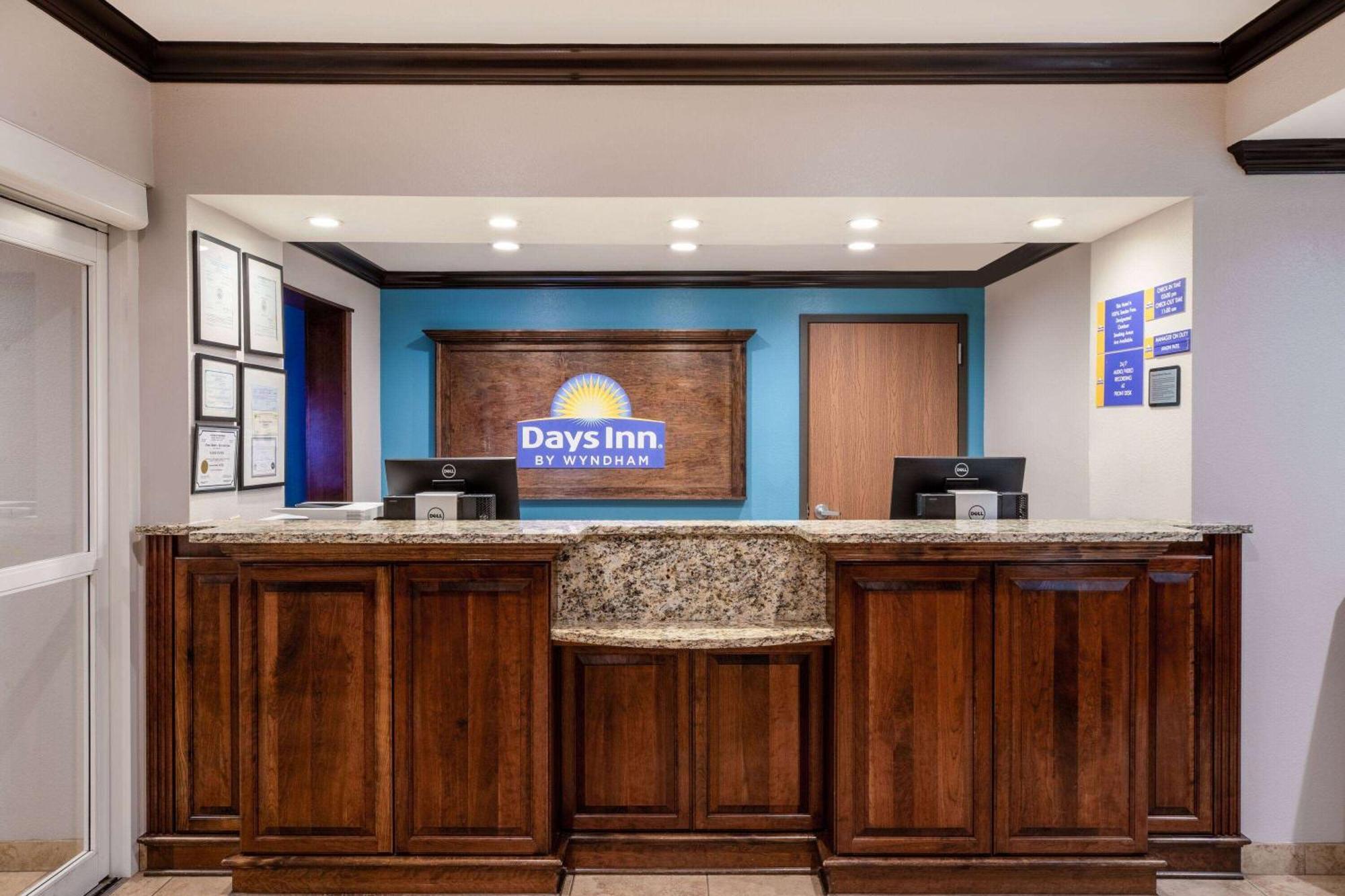 Days Inn By Wyndham Baton Rouge I-10 Prairieville Zewnętrze zdjęcie